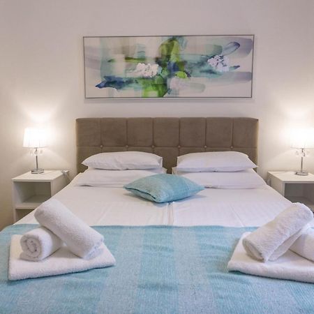 Apartment Jadran Malinska Buitenkant foto