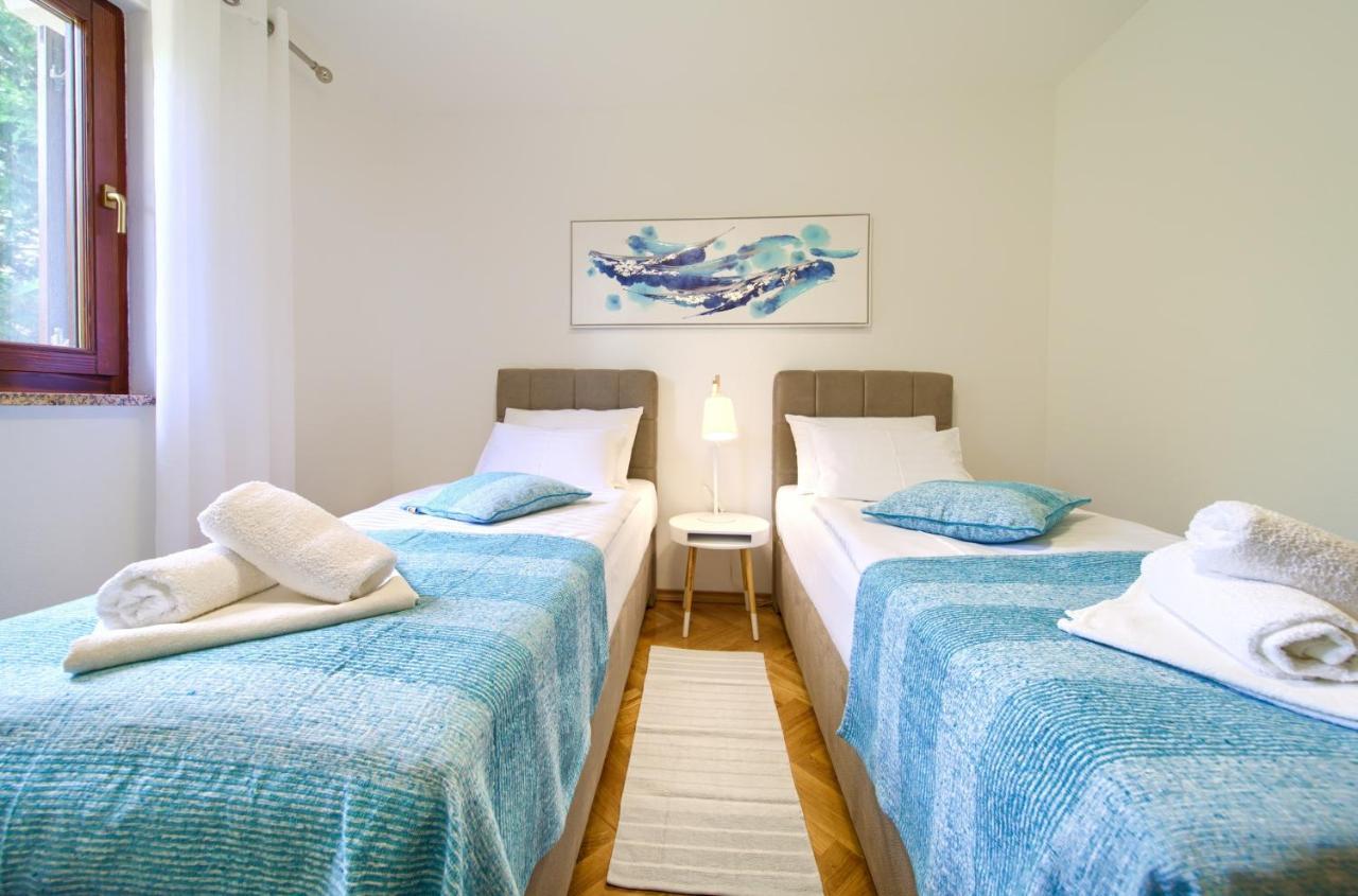 Apartment Jadran Malinska Buitenkant foto