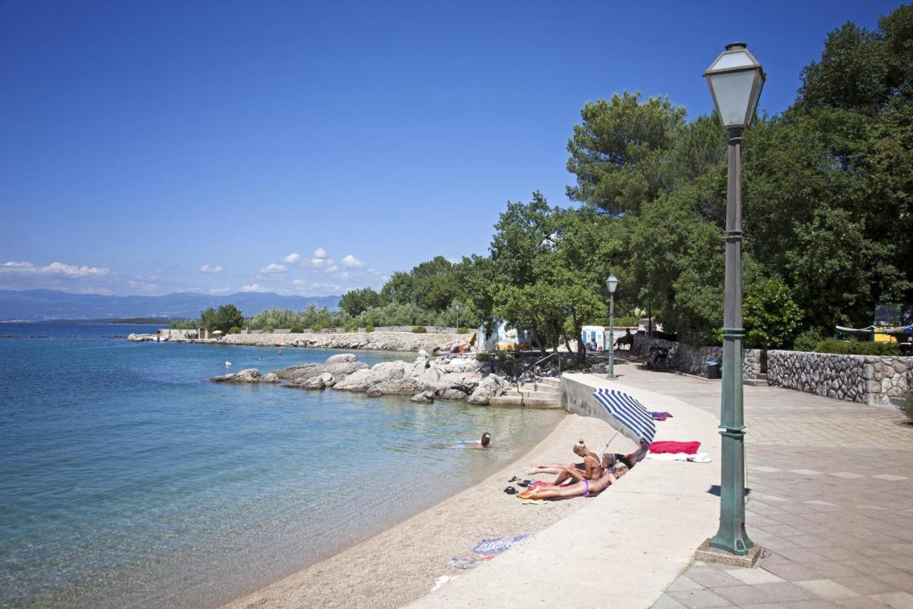 Apartment Jadran Malinska Buitenkant foto