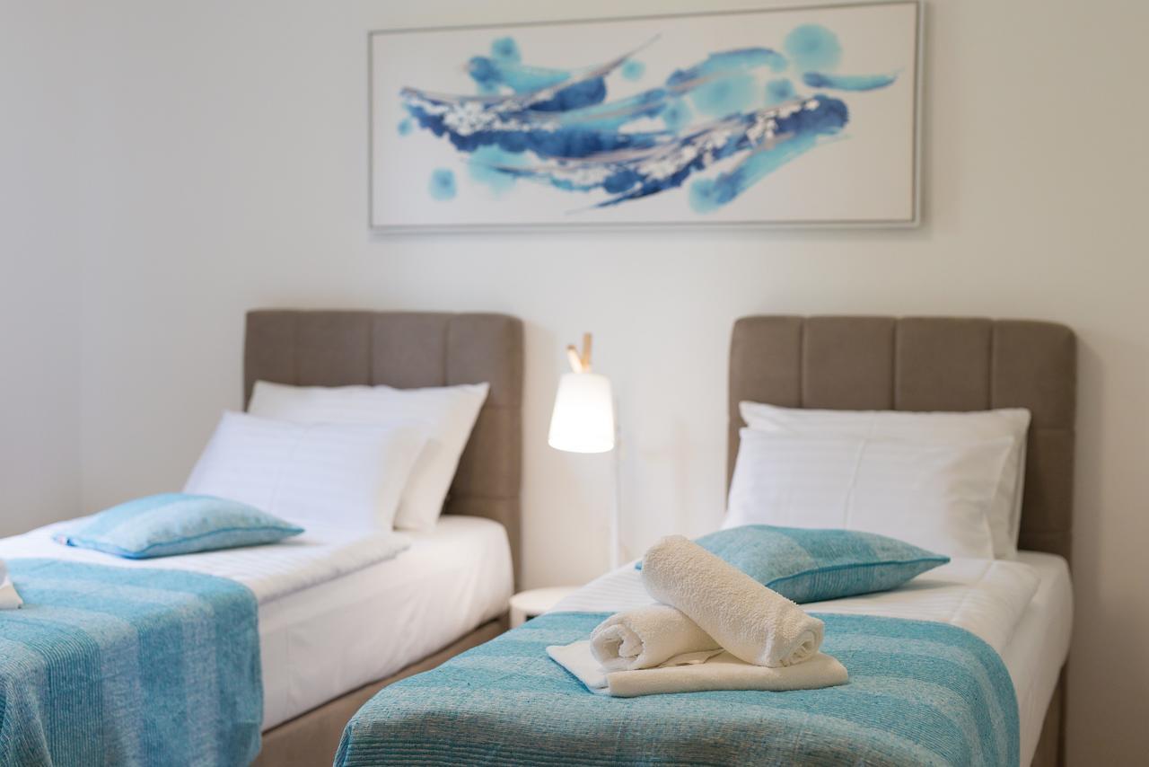 Apartment Jadran Malinska Buitenkant foto